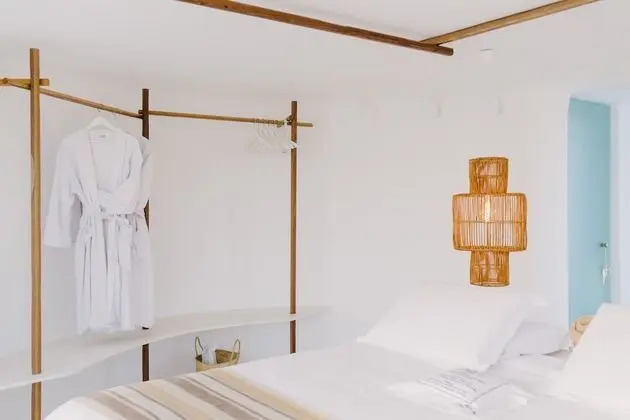 Front Sea View Suite (Outdoor Mini Plunge Pool)
