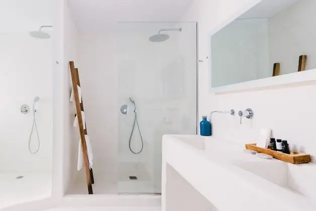 Front Sea View Suite (Outdoor Mini Plunge Pool)