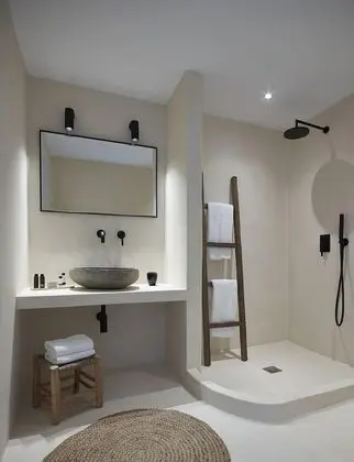 Front Sea View Suite (Outdoor Mini Plunge Pool)