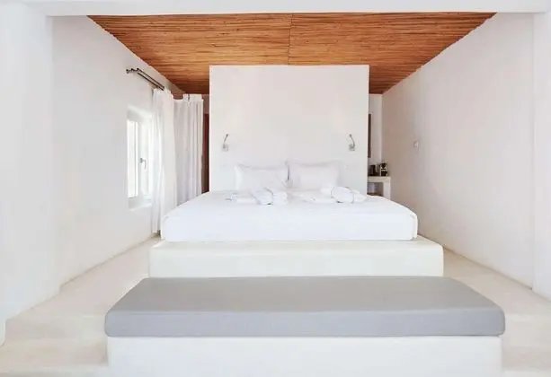 Executive Room Caldera View with Outdoor Mini Plunge Pool Double
