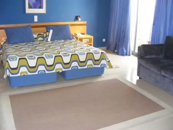 Twin Indoor Room