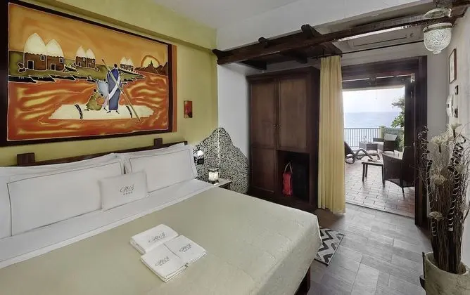 Comfort Tek Büyük Yataklı Oda, Deniz Manzaralı