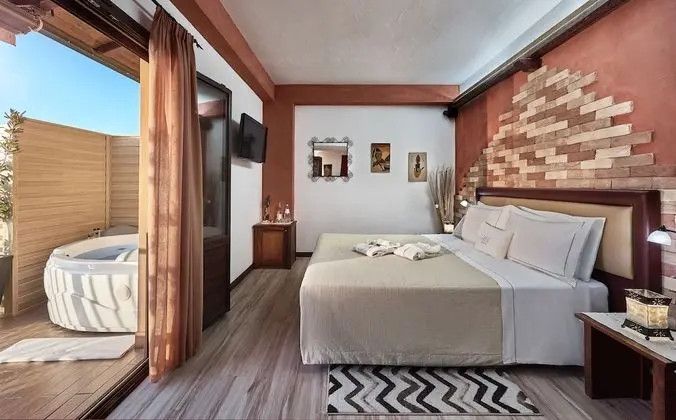 Deluxe Tek Büyük Yataklı Oda, Teras, Deniz Manzaralı