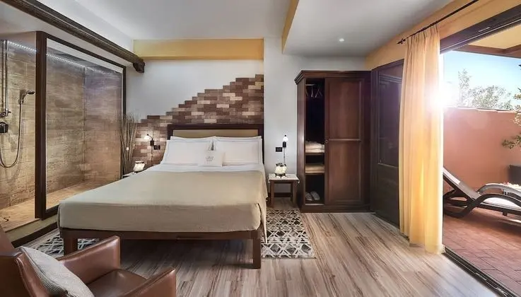 Deluxe Tek Büyük Yataklı Oda, Teras, Deniz Manzaralı