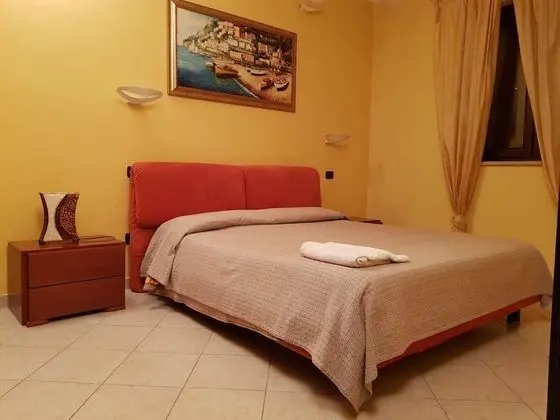 Tek Büyük Yataklı Oda, Ortak Banyo