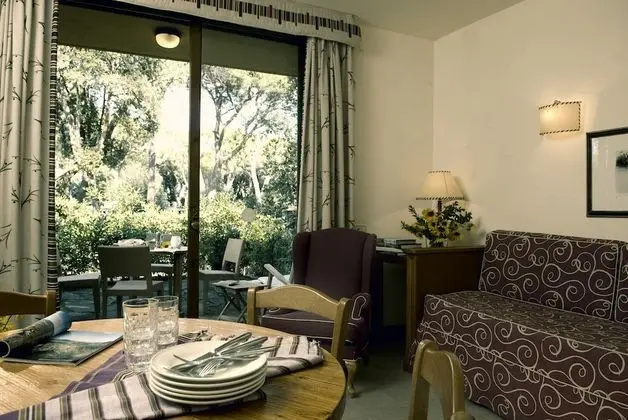 Villa (3 Adults)