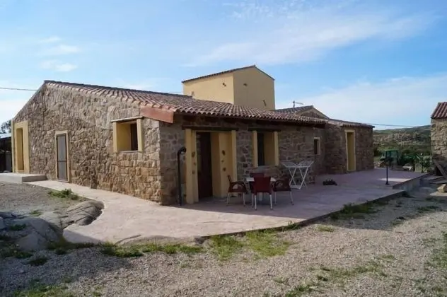 Family Apart Daire, Dağ Manzaralı