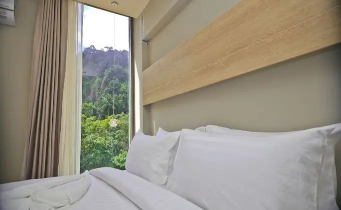 One Bedroom Garden View