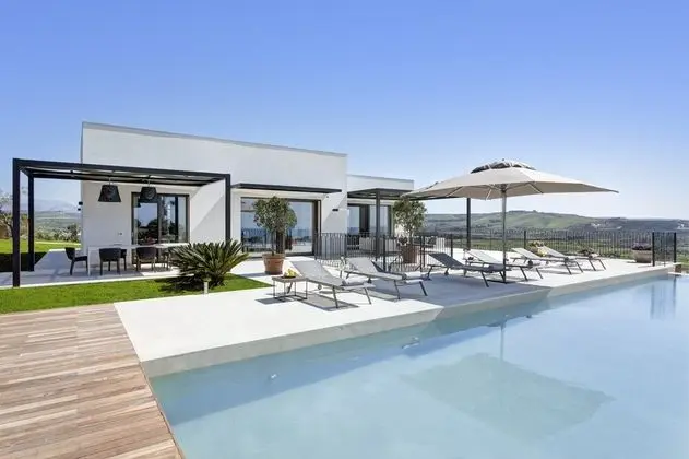 Villa, 3 Yatak Odası, Denize Bakan (Smeraldo)