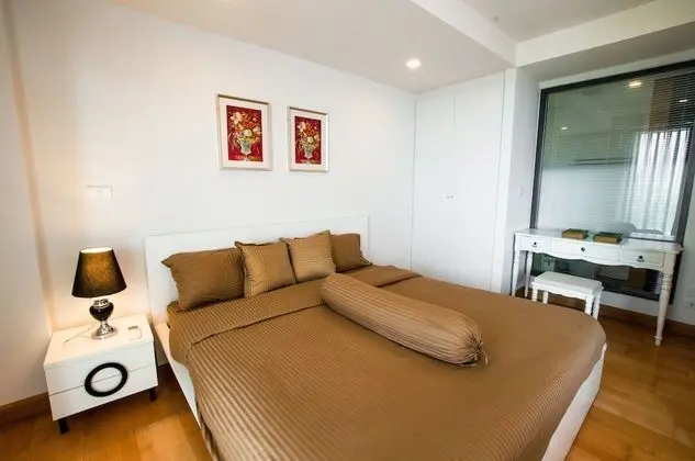 King Studio with SofaBed