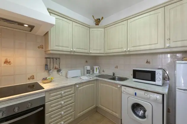 Apart Daire, 2 Yatak Odası, Bahçe Manzaralı