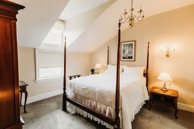 Süit, Sıcak Su Küveti (Signature Two-Story Suite)