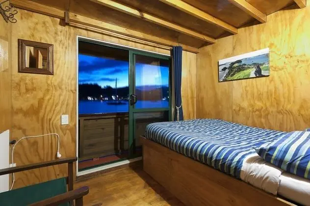 Tek Büyük veya İki Ayrı Yataklı Oda, Birden Çok Yatak (Overnight Cruise Private Double Cabin)
