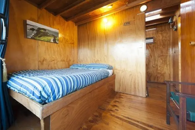 Tek Büyük veya İki Ayrı Yataklı Oda, Birden Çok Yatak (Overnight Cruise Private Double Cabin)
