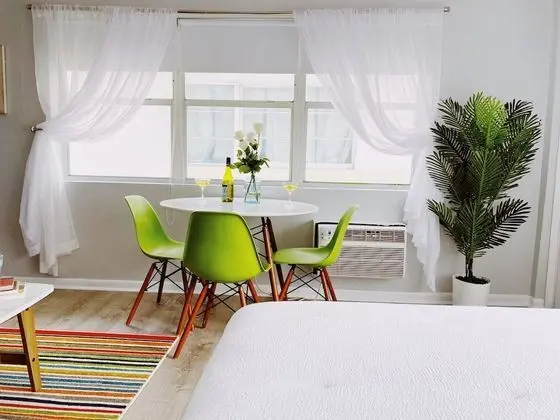Deluxe Stüdyo, Balkon