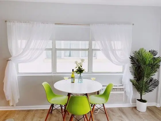 Deluxe Stüdyo, Balkon