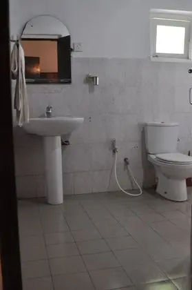 Tek Büyük Yataklı Oda, Sigara İçilmez, Ortak Banyo