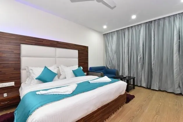 Deluxe Tek Büyük Yataklı Oda