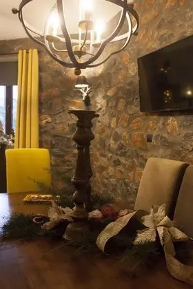 Ev, Dağ Manzaralı