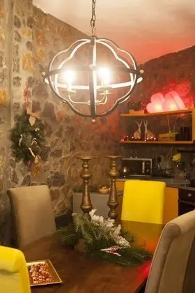 Ev, Dağ Manzaralı