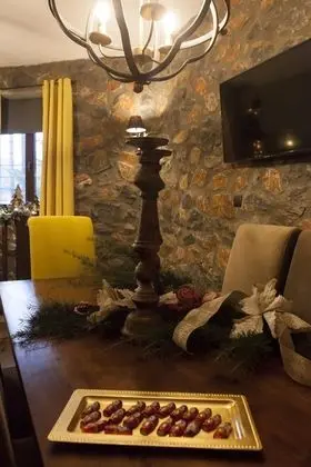Ev, Dağ Manzaralı