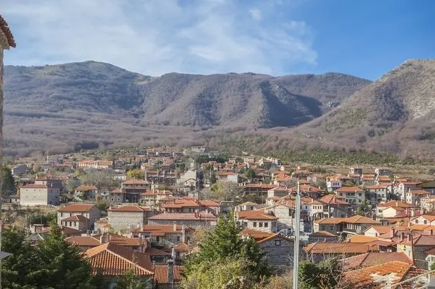Ev, Dağ Manzaralı