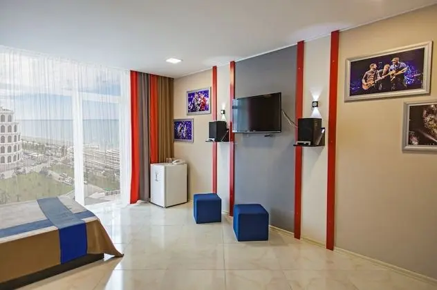 Comfort Tek Büyük Yataklı Oda