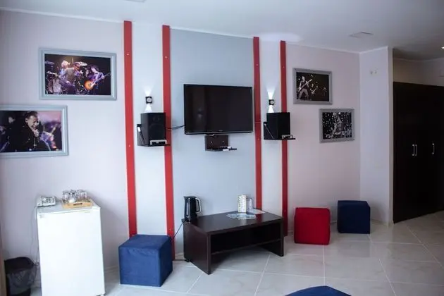 Comfort Tek Büyük Yataklı Oda