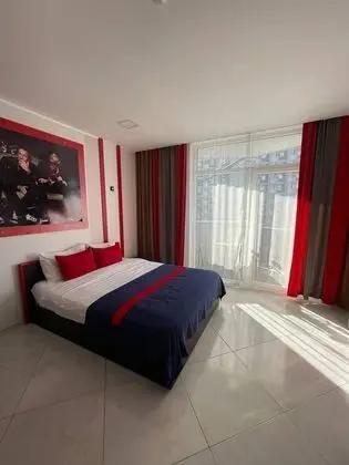 Comfort Tek Büyük Yataklı Oda