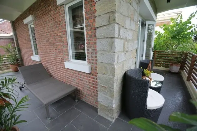 Süit, Balkon