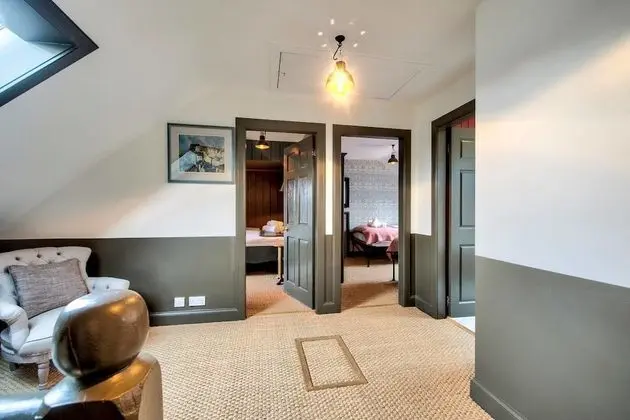 Ev (4 Bedrooms)