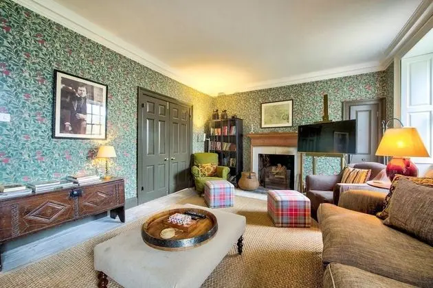 Ev (4 Bedrooms)