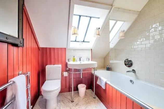 Ev (4 Bedrooms)