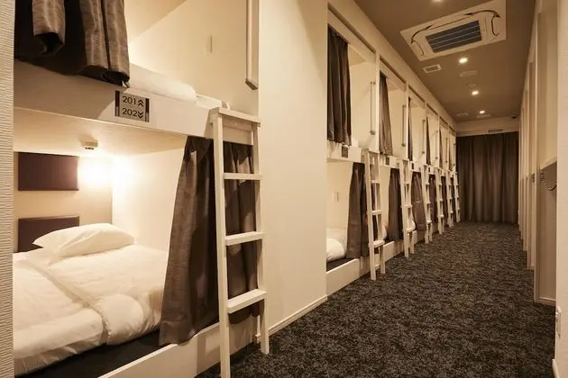 Oda, Sadece kadınlar için (Capsule, Ladies Floor)