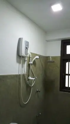 Family Tek Büyük veya İki Ayrı Yataklı Oda