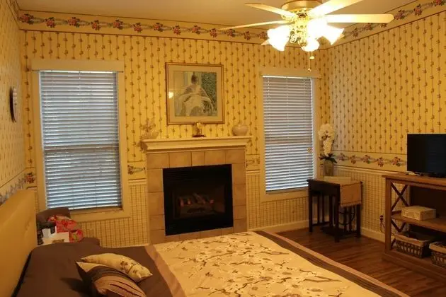 Oda, Özel Banyo (Granny Room)