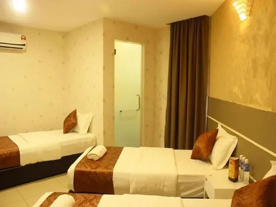 Superior Üç Kişilik Oda, 3 Tek Kişilik Yatak, Özel Banyo, Şehir Manzaralı