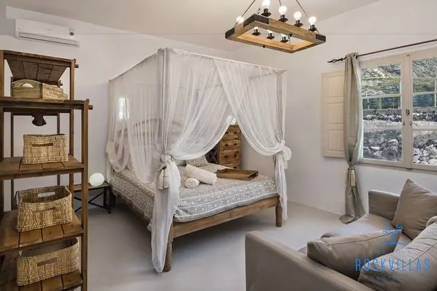 Deluxe Villa (Castle View)