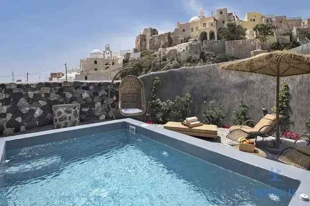 Deluxe Villa (Castle View)