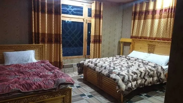 Standard Tek Büyük Yataklı Oda