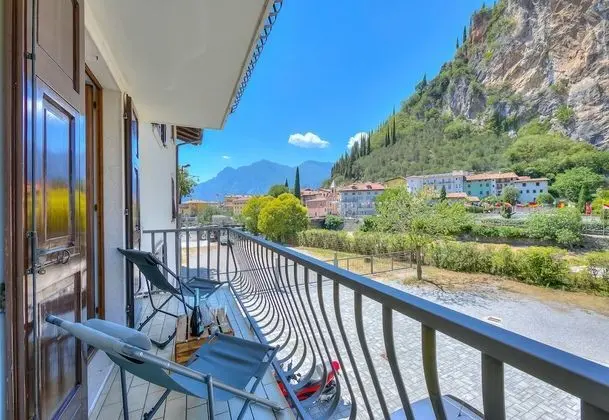 Family Apart Daire, 1 Çift Kişilik Yatak ve Çekyat (The Rock View)