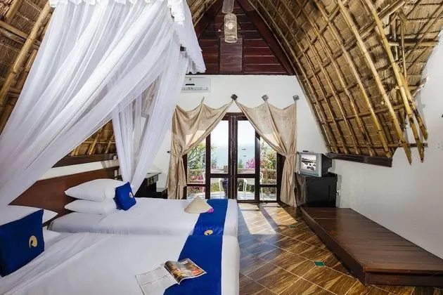 Deluxe Villa, Denize Sıfır