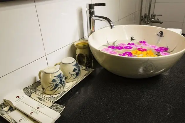Deluxe Villa, Denize Sıfır