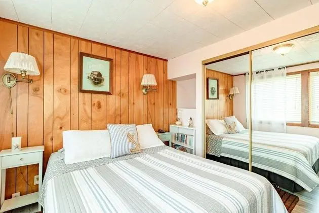 Ev, Birden Çok Yatak (Rockaway Beachhouse)