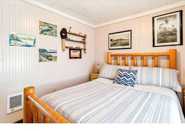 Ev, Birden Çok Yatak (Rockaway Beachhouse)