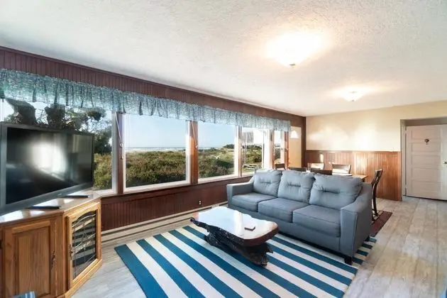 Ev, Birden Çok Yatak (Rockaway Beachhouse)