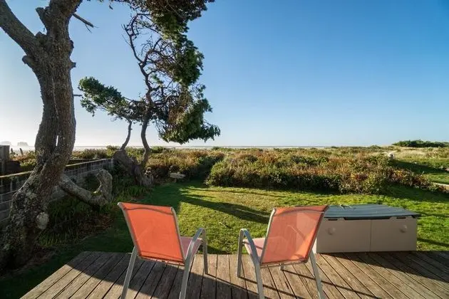 Ev, Birden Çok Yatak (Rockaway Beachhouse)