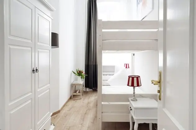 Comfort Daire, 5 Yatak Odası (incl. Final Cleaning Fee and Sheets)