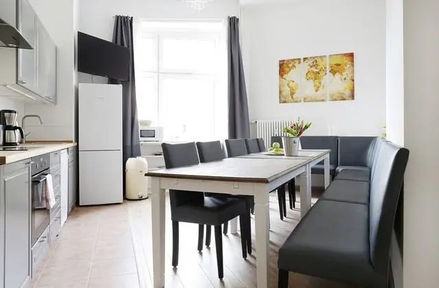 Comfort Daire, 5 Yatak Odası (incl. Final Cleaning Fee and Sheets)
