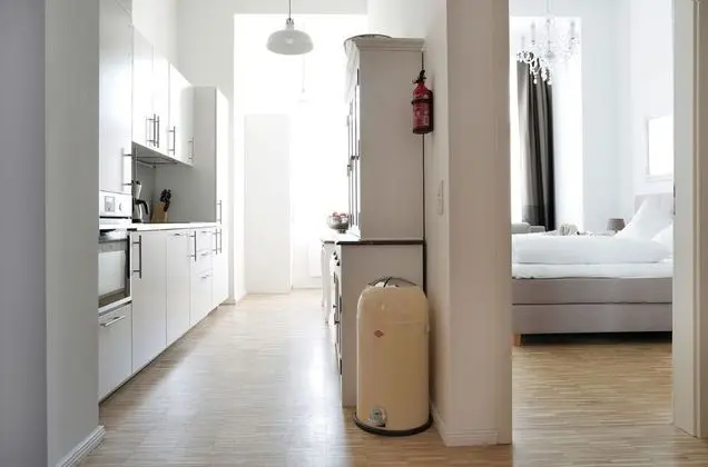 Apart Daire, 6 Yatak Odası (SC 5/6)